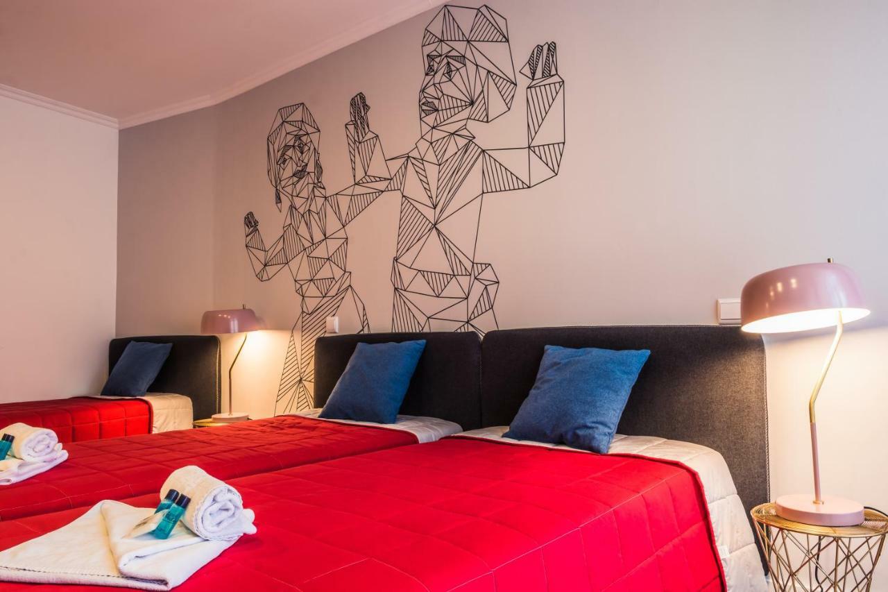 In Barcelos Hostel & Guest House Экстерьер фото